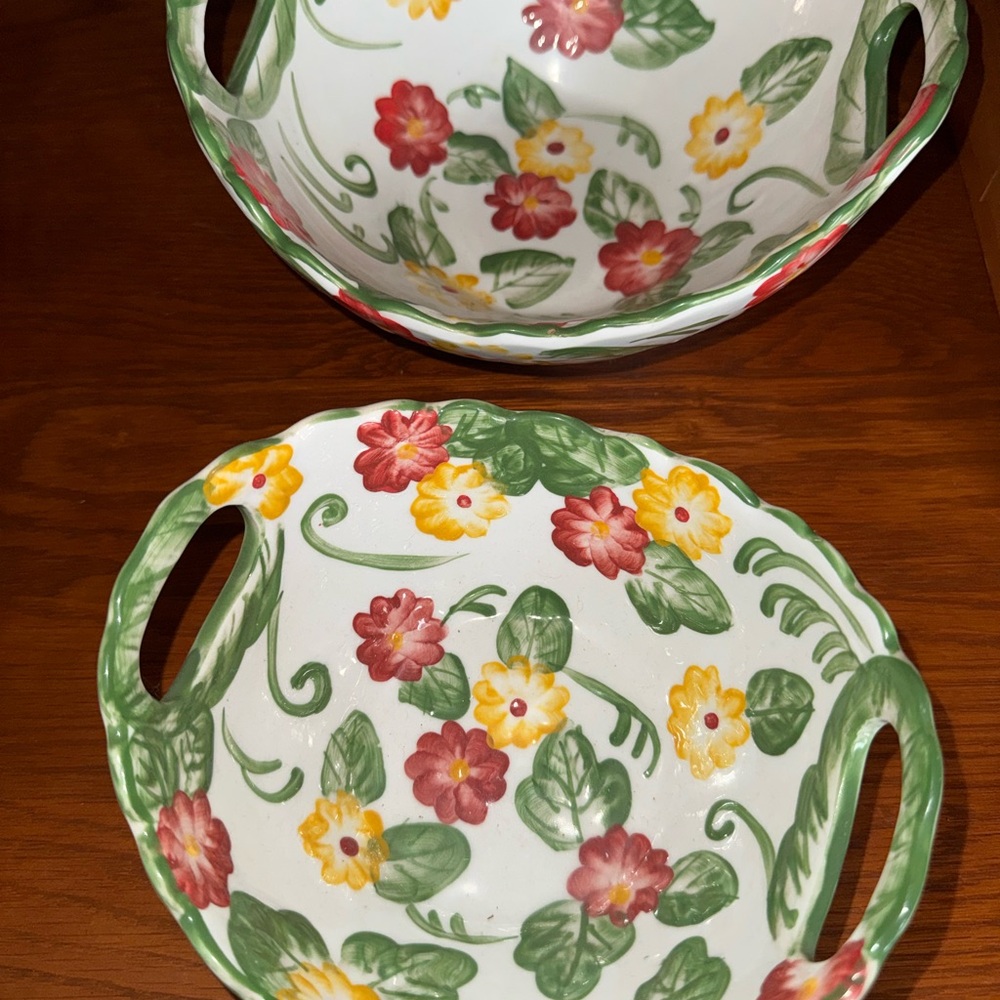 Set of 2 Temp-Tations Floral Ceramic Serving Bowls in White, Green, Yellow, Red